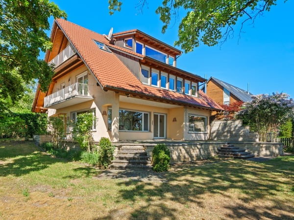 Privat. Großzügig. Besonders - Ein Refugium mit Bodenseeblick auf über 1.000 m2 Grundstück