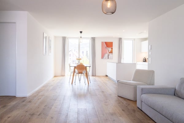 Lichtdurchflutete 4.5-Zimmer-Wohnung mit Balkon und Minergie-Standard in Wetzikon 2