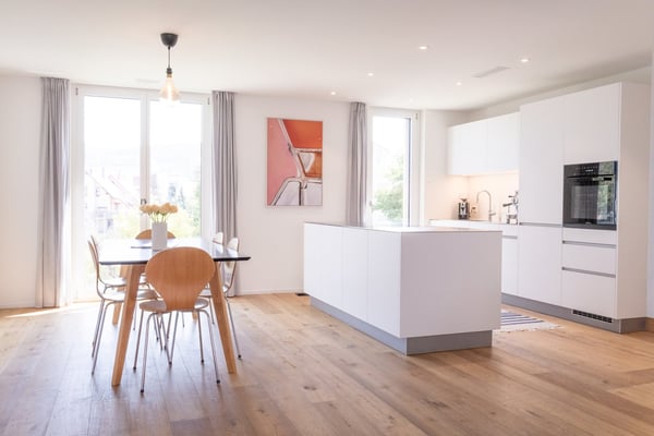 Lichtdurchflutete 4.5-Zimmer-Wohnung mit Balkon und Minergie-Standard in Wetzikon 1