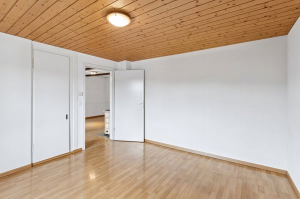 Charmante 4-Zimmer-Dachgeschosswohnung mit Balkon – ländliche Idylle, urbane Nähe 7