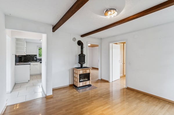 Charmante 4-Zimmer-Dachgeschosswohnung mit Balkon – ländliche Idylle, urbane Nähe 6
