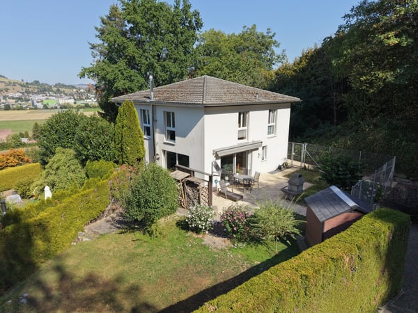 Gepflegtes Einfamilienhaus mit viel Platz und maximaler Privatsphäre 2