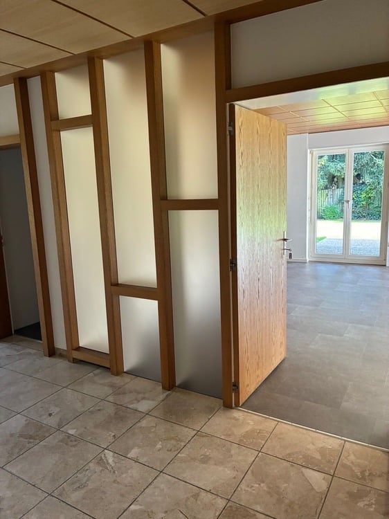 Exklusives 7.5-Zimmer-Haus mit grosser Gartenanlage und Doppelgarage 11