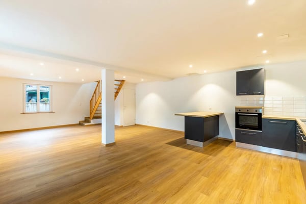 Frisch renoviertes 3.5-Zi.-Doppeleinfamilienhaus in Kollbrunn mieten 3