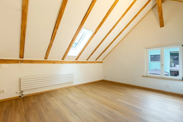 Frisch renoviertes 3.5-Zi.-Doppeleinfamilienhaus in Kollbrunn mieten 4