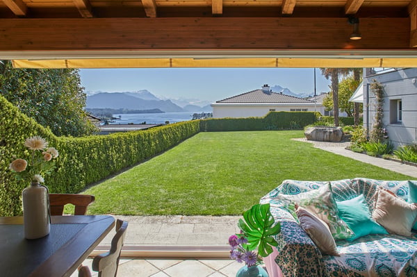 Viel Platz für die ganze Familie mit Sicht auf See und Berge 8
