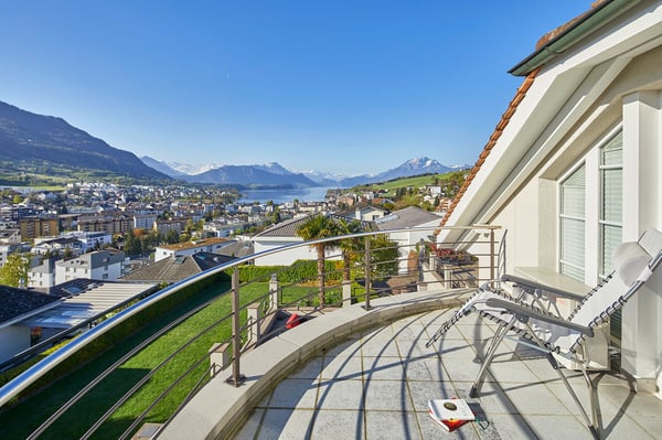 Viel Platz für die ganze Familie mit Sicht auf See und Berge 7