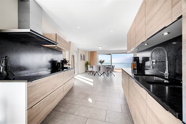 Duplex-attique d'exception avec vue panoramique sur le Léman 5
