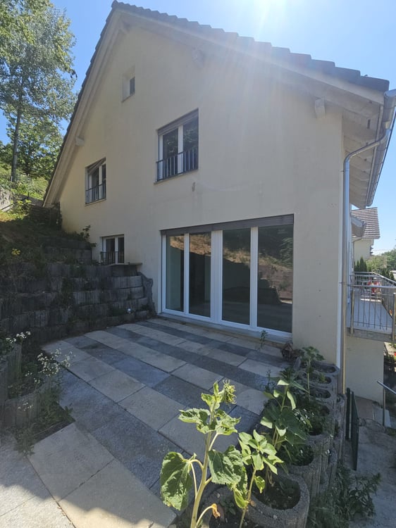 Charmantes 6.5-Zimmer-Doppelhaus in Othmarsingen – Modern, Familienfreundlich und Ruhig 2