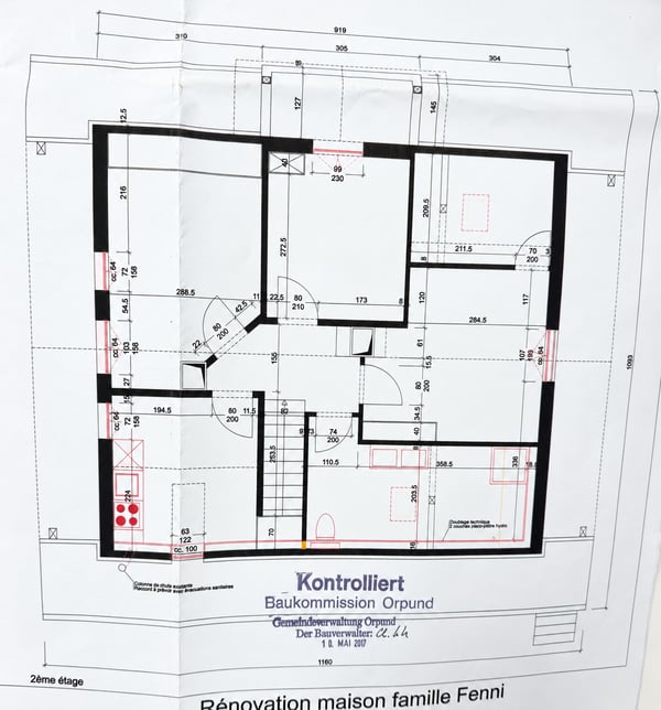 Historisches Mehrfamilienhaus mit drei Wohnungen und Mietpotenzial in Orpund 8