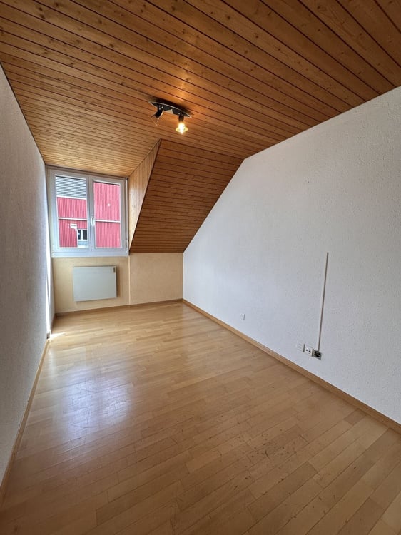 Grosszügige 5.5-Zimmer-Dachwohnung im Herzen von Muri 7
