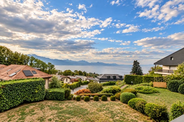 Belle villa mitoyenne de 6.5 pièces avec vue imprenable sur le lac à Belmont-sur-Lausanne 3