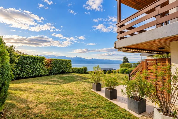 Belle villa mitoyenne de 6.5 pièces avec vue imprenable sur le lac à Belmont-sur-Lausanne 2
