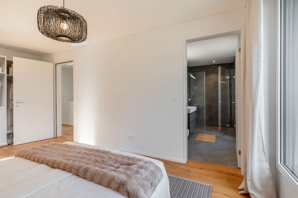 5.5-Zimmer-Doppeleinfamilienhaushälfte in kinderfreundlicher Umgebung 12
