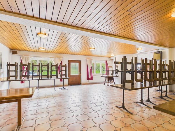 Restaurant mit Saal in Ederswiler mieten 4