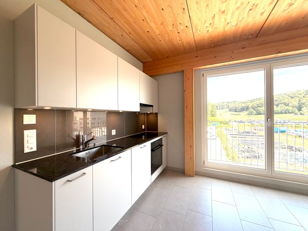 4.5-Zimmer Büro/Praxis mit Lift in Würenlos 4