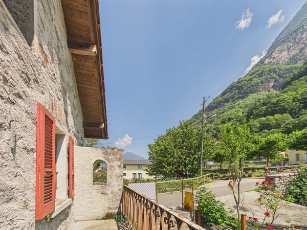 Charmantes Tessiner Haus mit Rustico an idyllischer Lage 3