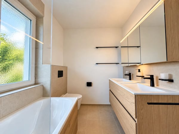 Frisch renoviertes 3.5-Zimmer-Reihenhaus mit Garten in Zürich 4