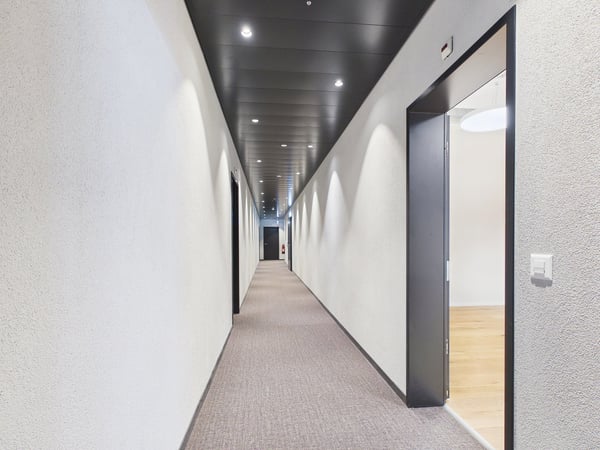 Modern ausgebaute Bürofläche mit Terrasse 9