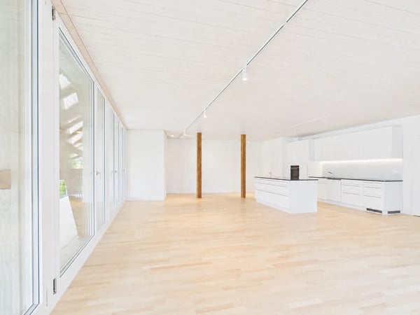 2-Zimmer-Maisonette mit Balkon und Seesicht in Thalwil mieten 4