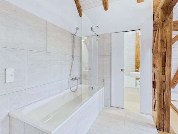2-Zimmer-Maisonette mit Balkon und Seesicht in Thalwil mieten 7