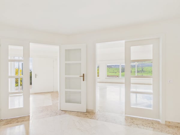 Luxuriöse Villa mit unverbaubarer Aussicht und viel Privatsphäre in Frenkendorf 7