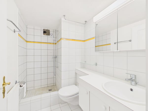 Charmantes 4.5-Zimmer-Reihenhaus in historischem Ambiente in Mönchaltorf 11