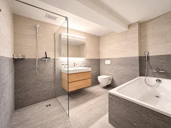 Frisch renovierte 2.5-Zi.-Wohnung in Hinteregg mieten 3
