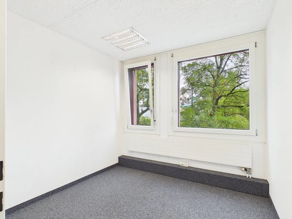 Zentrale Gewerbefläche 177 m² im 2. OG in Wohlen 9