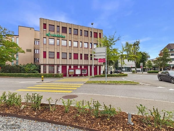 Zentrale Gewerbefläche 60 m² und 116 m² im 2. OG in Wohlen 11