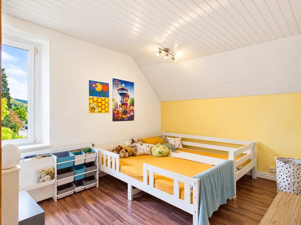 Grosszügiges 7-Zimmer-Bauernhaus mit Einliegerwohnung und vielseitigem Nutzungspotenzial 4