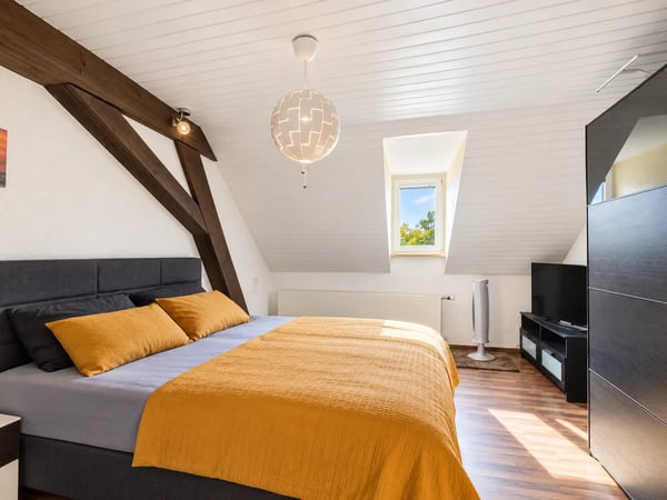 Grosszügiges 7-Zimmer-Bauernhaus mit Einliegerwohnung und vielseitigem Nutzungspotenzial 6