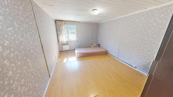 4½-Zi Doppel-Einfamilienhaus an zentraler Lage 12
