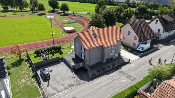 Saniertes Mehrfamilienhaus mit 3 Einheiten zentral in Sargans 4