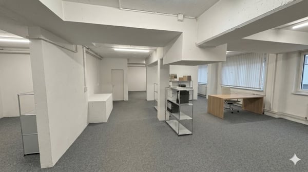 GEWERBERAUM AN ATTRAKTIVER LAGE ZU VERMIETEN 4