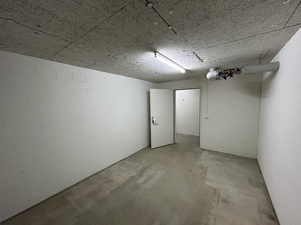 BASTEL- / HOBBYRAUM FÜR KREATIVE UND PRAKTISCHE NUTZUNG 2