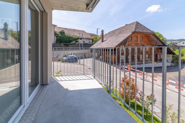 GEMÜTLICHE 3.5 ZIMMER-WOHNUNG IN HUTTWIL 1
