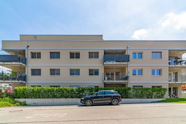 GEMÜTLICHE 3.5 ZIMMER-WOHNUNG IN HUTTWIL 7