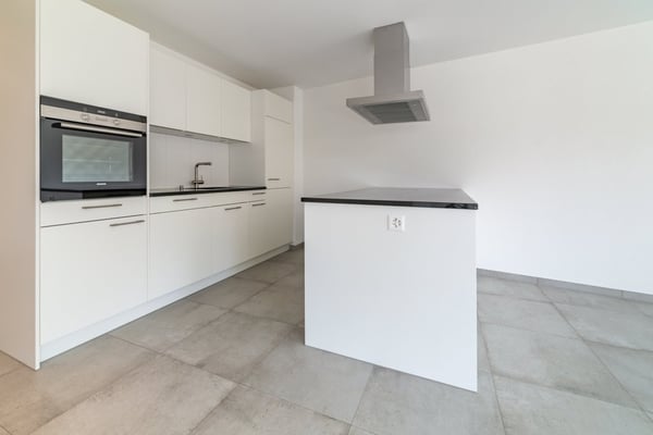 GEMÜTLICHE 3.5 ZIMMER-WOHNUNG IN HUTTWIL 2