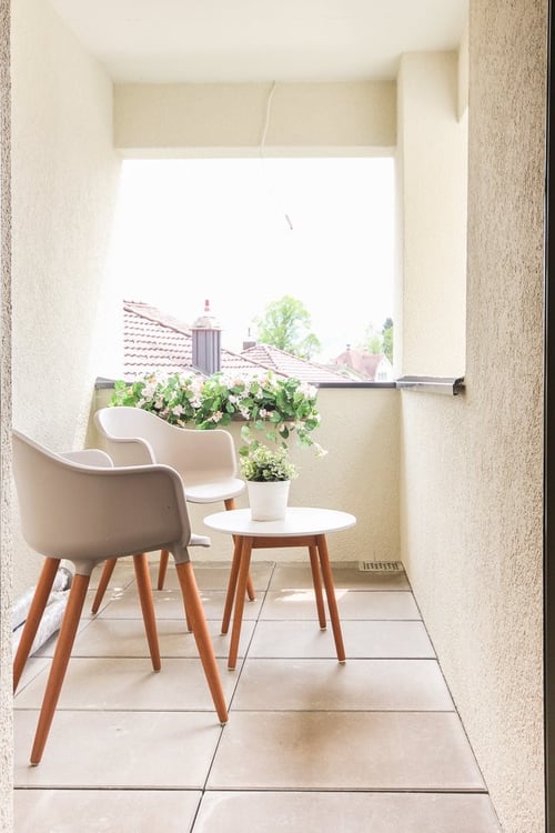 GROSSZÜGIGE UND SCHÖNE WOHNUNG MIT LOGGIA 4