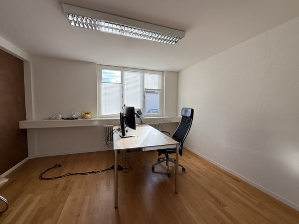 GEWERBEFLÄCHE MIT 151 M2: IDEAL FÜR PRAXIS, BÜRO ODER ATELIER 5