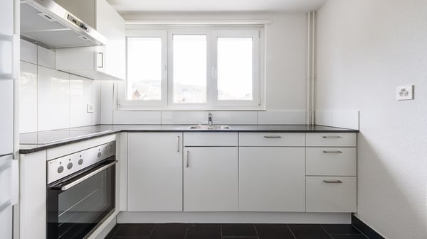 LICHTDURCHFLUTETE 3 ZIMMER-WOHNUNG AN GUTER LAGE 7