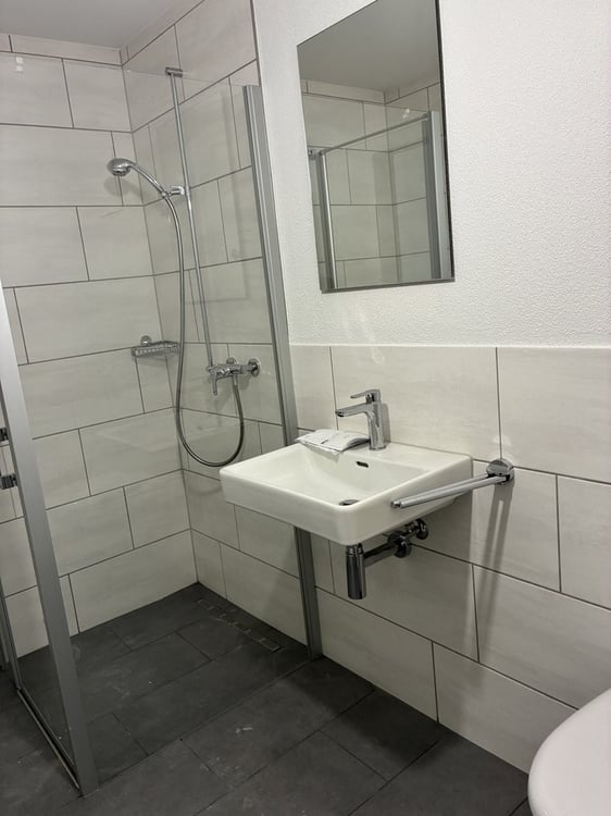 IHR NEUES GEWERBE MIT GROSSER FLÄCHE 7