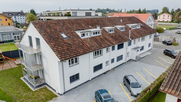 MODERNE UND CHARMANTE WOHNUNG SUCHT NACHMIETER 2
