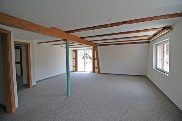 TOLLE 3.5 ZIMMER WOHNUNG MIT BALKON ZU VERMIETEN 4