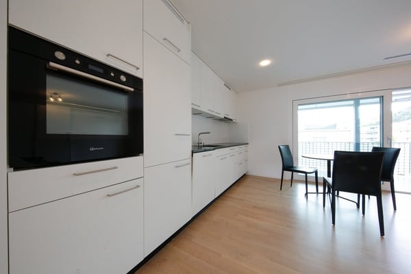 MÖBLIERTE KLEINWOHNUNG MIT GROSSZÜGIGEM BALKON 3