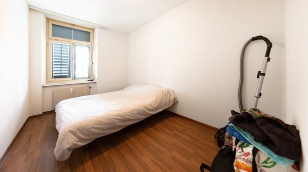 Einzigartige Altbauwohnung mit grosszügigem Grundriss 7