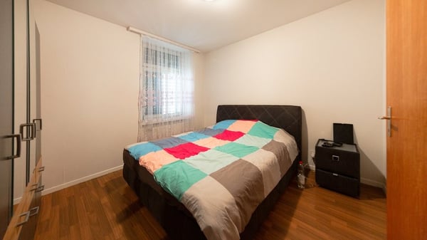 Einzigartige Altbauwohnung mit grosszügigem Grundriss 6