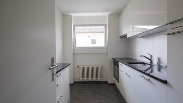 BEGEHRTE CITY-WOHNUNG IN ZH-ALTSTETTEN - SMART, MODERN UND NEU SANIERT 2