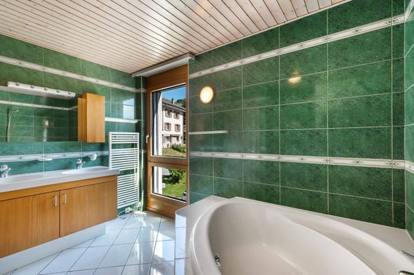Proche Vevey : grand 3.5 p. modulable en 4.5 + bureau indépendant 9